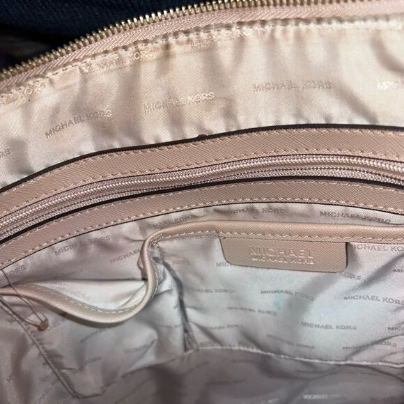 MICHAEL KORS JET SET TRAVEL MEDIUM TOTE LEATHER SOFT BEIGE HANDBAG - Picture 8 of 11